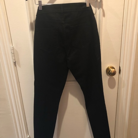 Old Navy Super skinny jeans. 8 regular - Picture 3 of 3